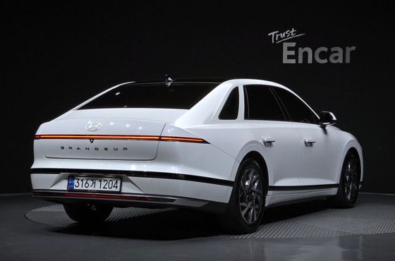 Hyundai Grandeur 2,5 Gasoline 2WD Premium — пробег 82 895 км — фото 2 из 5