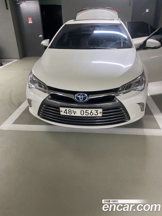 Toyota Camry Hybrid XLE — пробег 112 142 км — фото 1 из 5
