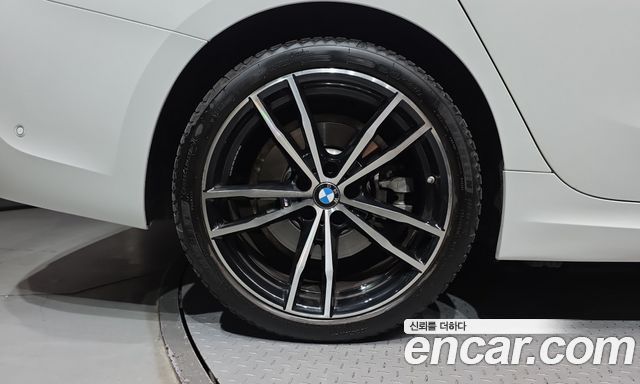 BMW 3-Series из Кореи Encar