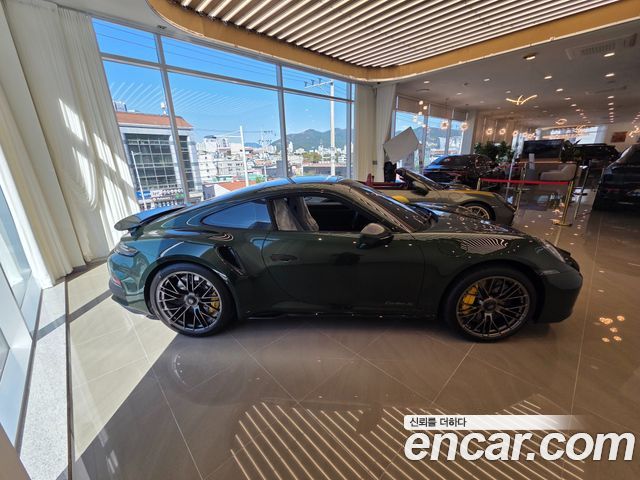 Porsche 911 Carrera S — пробег 30 км — фото 3 из 5