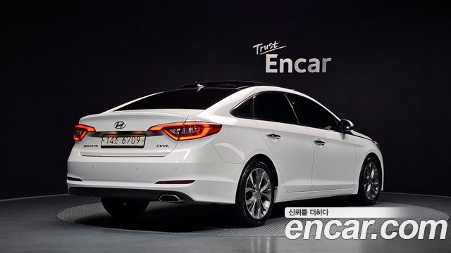 Hyundai Sonata 2.0 Smart — пробег 122 428 км — фото 2 из 5