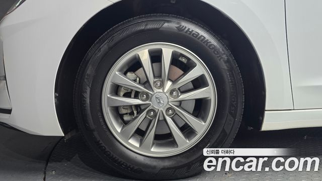 Hyundai AVANTE из Кореи Encar