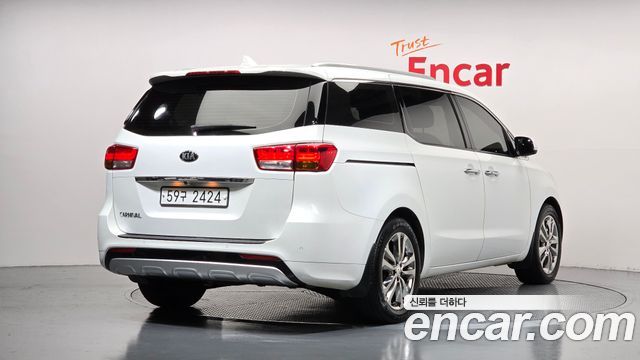 Kia Carnival из Кореи Encar
