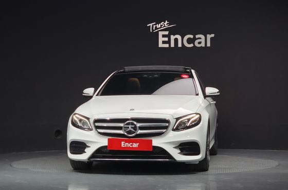 Mercedes-Benz E-Class E350 4MATIC AMG Line — пробег 87 251 км — фото 3 из 5