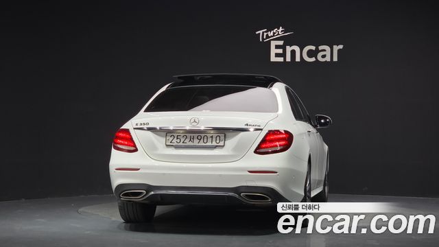 Mercedes-Benz E-Class из Кореи Encar