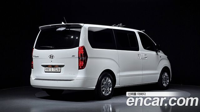 Hyundai Starex Van 5-Seater Modern — пробег 118 274 км — фото 2 из 5