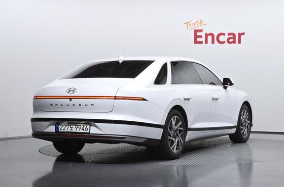 Hyundai Grandeur Premium — пробег 24 216 км — фото 2 из 5