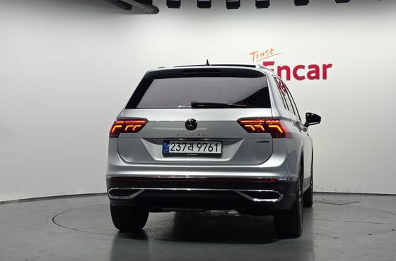 Volkswagen Tiguan 2.0 TDI 4Motion Prestige — пробег 42 827 км — фото 4 из 5
