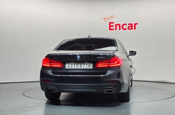 BMW 5-Series 530i xDrive M Sport Package Plus — пробег 50 913 км — фото 4 из 5