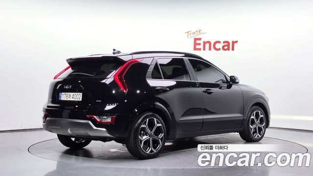 Kia Niro Signature — пробег 43 843 км — фото 2 из 5