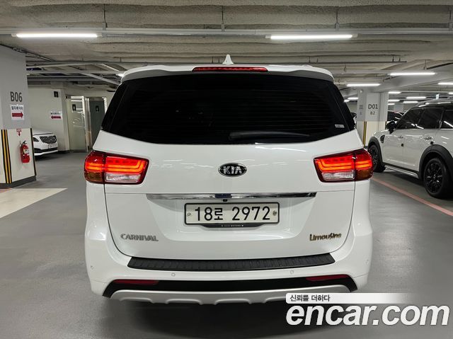 Kia Carnival 9-seater Prestige — пробег 183 118 км — фото 4 из 5