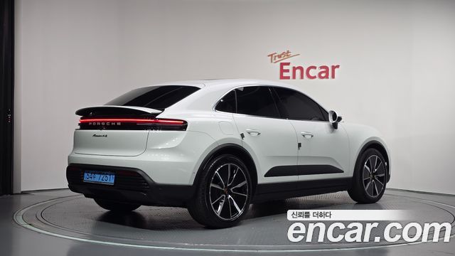 Porsche Macan 4S — пробег 17 644 км — фото 2 из 5
