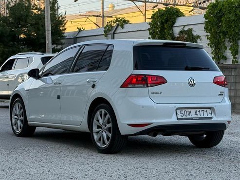 Volkswagen Golf 1.6 TDI — пробег 59 800 км — фото 3 из 5