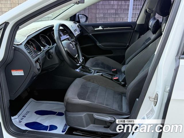 Volkswagen Golf из Кореи Encar