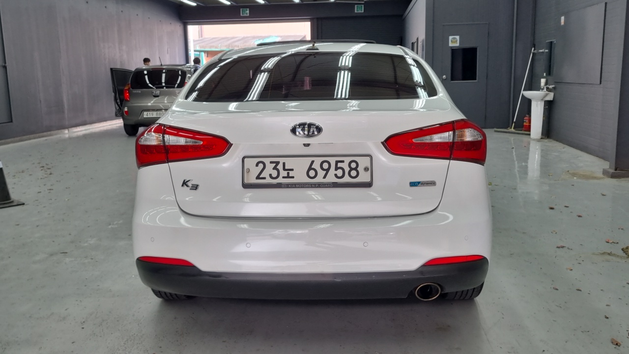 Kia K3 из Кореи Encar