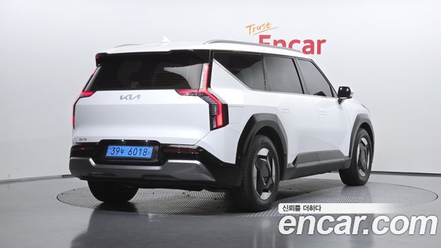 Kia EV9 Long Range 2WD Earth — пробег 58 355 км — фото 2 из 5