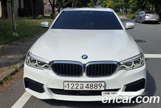 BMW 5-Series 530i M Sport Package Plus — пробег 115 448 км — фото 1 из 5