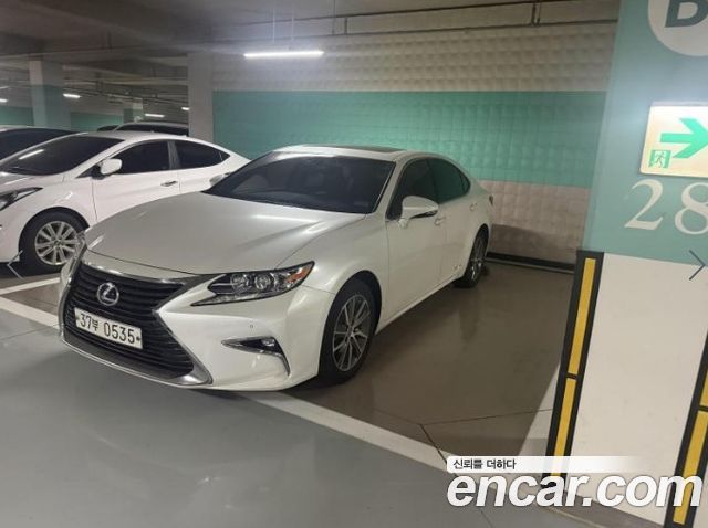 Lexus ES Supreme XV60 — пробег 184 122 км — фото 3 из 5