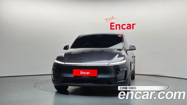 Tesla Model Y Premium RWD — пробег 8 843 км — фото 3 из 5