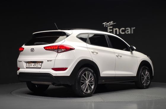 Hyundai Tucson Diesel 1.7 2WD Modern — пробег 111 673 км — фото 2 из 5