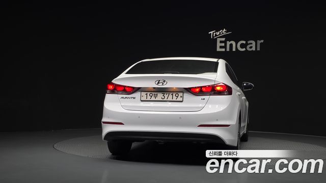 Hyundai AVANTE из Кореи Encar