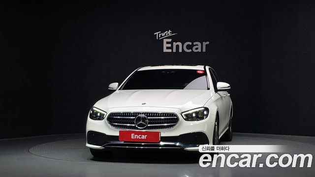 Mercedes-Benz E-Class E350 4MATIC Avantgarde — пробег 20 855 км — фото 3 из 5