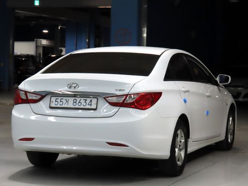 Hyundai Sonata LPi Deluxe — пробег 137 998 км — фото 2 из 5