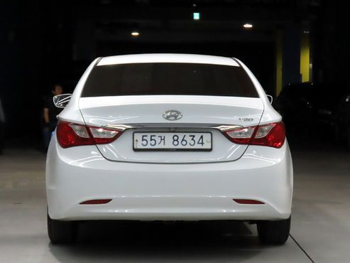 Hyundai Sonata LPi Deluxe — пробег 137 998 км — фото 4 из 5