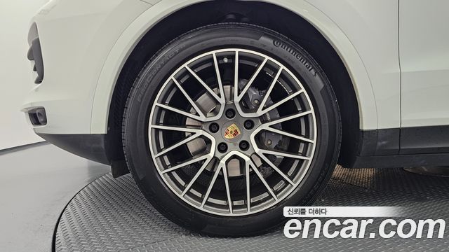 Porsche Cayenne 3.0 — пробег 35 837 км — фото 5 из 5
