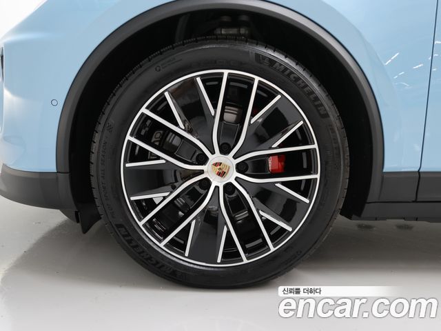 Porsche Macan 4S — пробег 4 130 км — фото 5 из 5