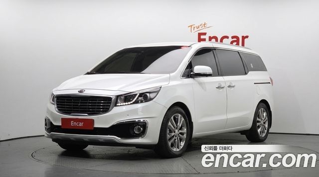 Kia Carnival Gasoline 7-seater Limousine President — пробег 45 219 км — фото 1 из 5