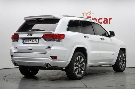 Jeep Cherokee 3.0 Diesel Overland WK2 — пробег 151 989 км — фото 2 из 5