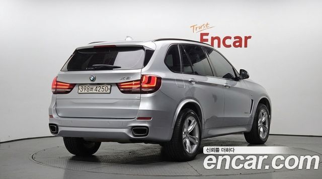 BMW X5 xDrive 30d M Sport package — пробег 215 223 км — фото 2 из 5