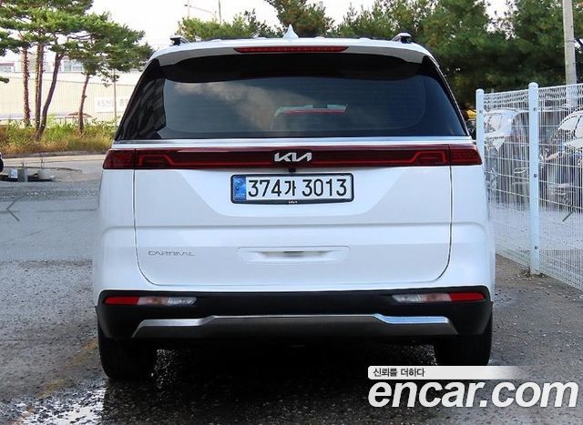 Kia Carnival Diesel 9-Seater Signature — пробег 204 348 км — фото 4 из 5