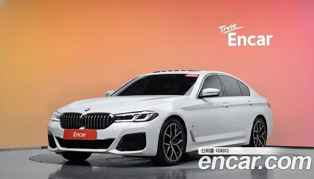 BMW 5-Series 530i M Sport Package — пробег 61 615 км — фото 1 из 5