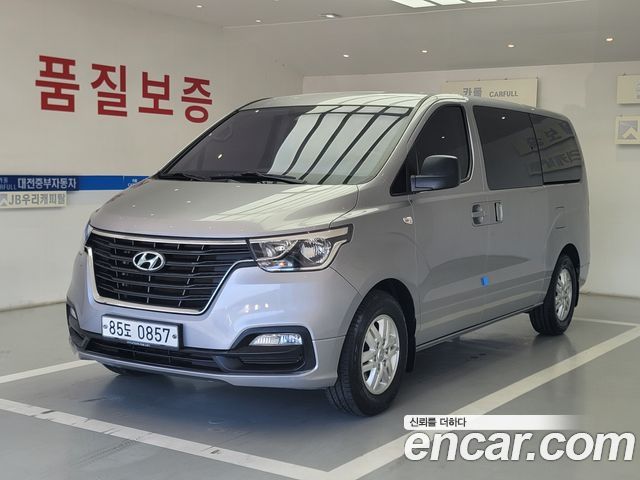 Hyundai Starex Van 5-Seater Modern — пробег 73 700 км — фото 1 из 5