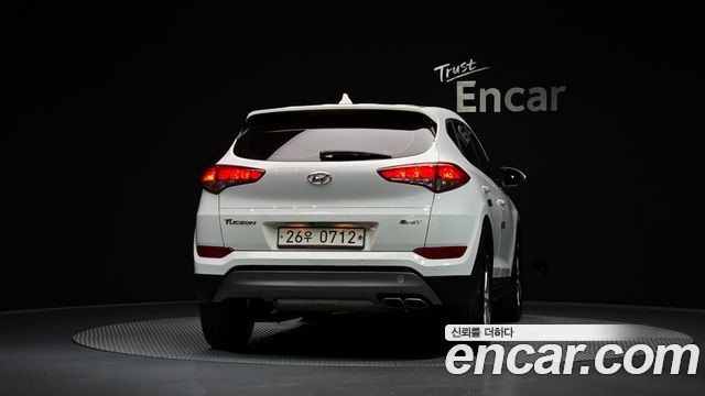 Hyundai Tucson Diesel 2.0 2WD Style — пробег 76 584 км — фото 4 из 5