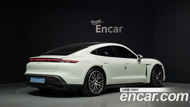 Porsche Taycan из Кореи Encar
