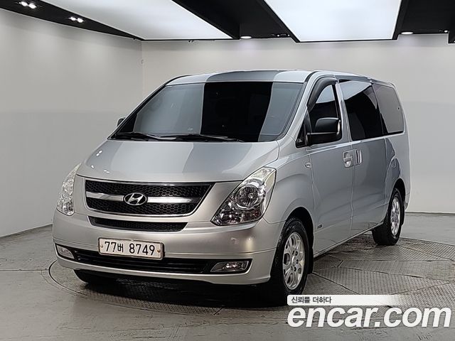 Hyundai Starex 12-Seater Wagon CVX Luxury — пробег 152 000 км — фото 1 из 5