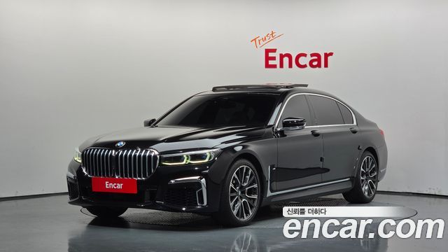 BMW 7-Series 740Li xDrive M Sport Package — пробег 100 105 км — фото 1 из 5