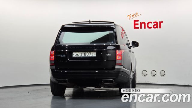Land Rover Range Rover 4.4 SDV8 Vogue SE DIESEL — пробег 81 268 км — фото 4 из 5