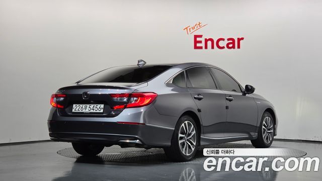 Honda Accord 2.0 Hybrid Touring — пробег 221 117 км — фото 2 из 5