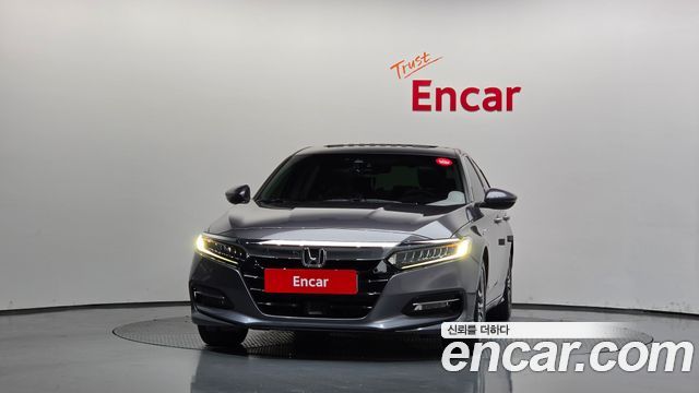 Honda Accord 2.0 Hybrid Touring — пробег 221 117 км — фото 3 из 5
