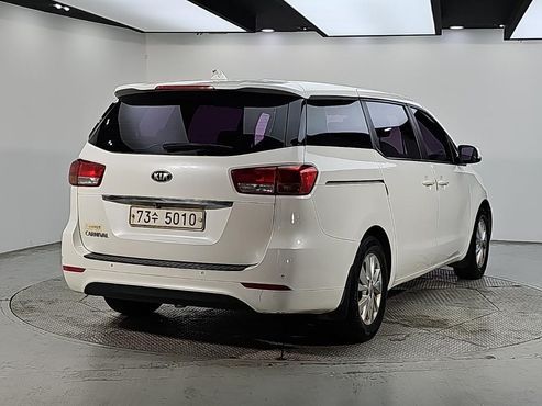 Kia Carnival 11-seater Deluxe — пробег 382 494 км — фото 4 из 5