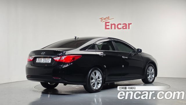Hyundai Sonata Premier — пробег 10 025 км — фото 2 из 5