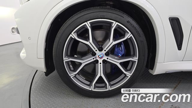 BMW X5 xDrive 40i M Sport — пробег 60 623 км — фото 5 из 5