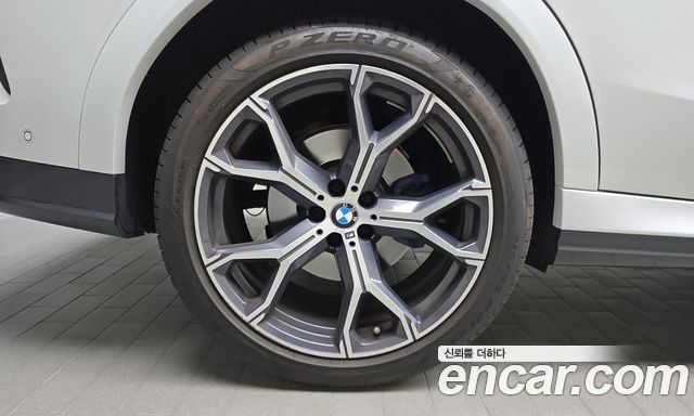 BMW X6 xDrive40i M Sport — пробег 52 633 км — фото 5 из 5