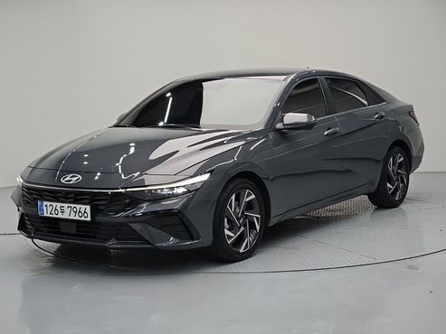 Hyundai AVANTE 1.6 Inspiration — пробег 36 721 км — фото 1 из 5
