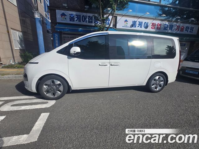 Hyundai Staria Tourer 9-Seater Modern — пробег 48 686 км — фото 3 из 5