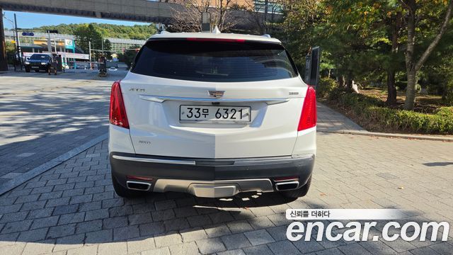 Cadillac XT5 3.6 Platinum — пробег 98 617 км — фото 2 из 5